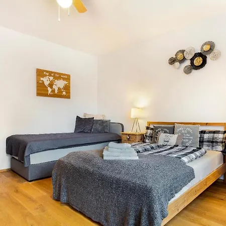 Rum i privatbostad The Dolomiti View - Your Luxury In The Alps Debant